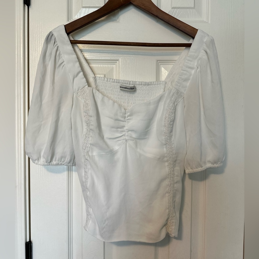 Abercrombie & Fitch Puffy Sleeve Blouse Size Medium